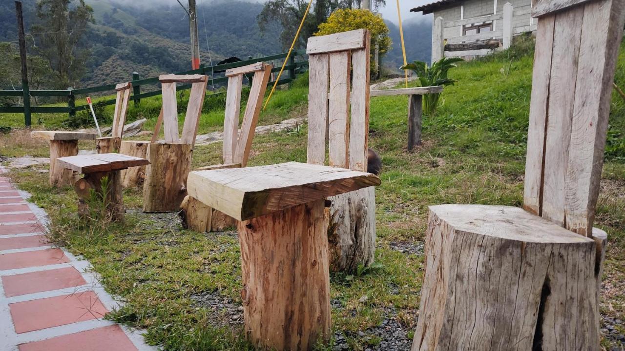 Ecohotel Pinohermoso Reserva Natural Саленто Екстериор снимка